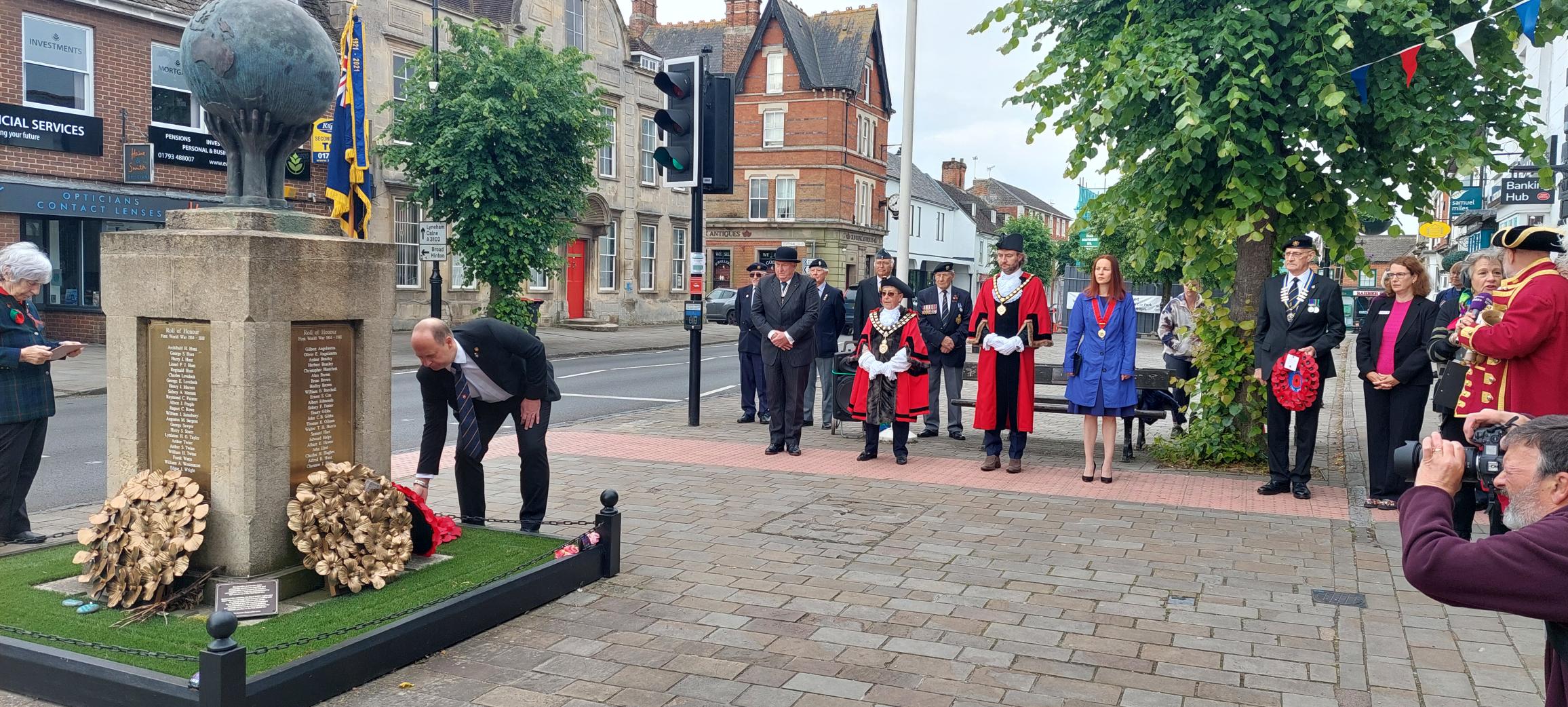 12 Royal Wootton Bassett Town Council